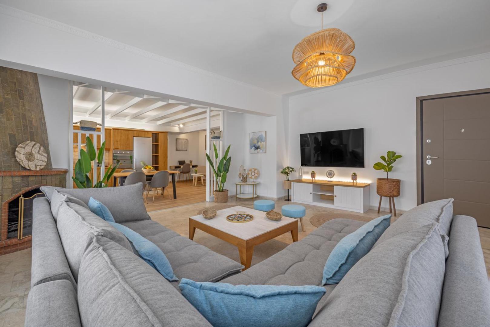 Sebastian'S Amazing Apartment Rhodes Town Rhodes City Esterno foto